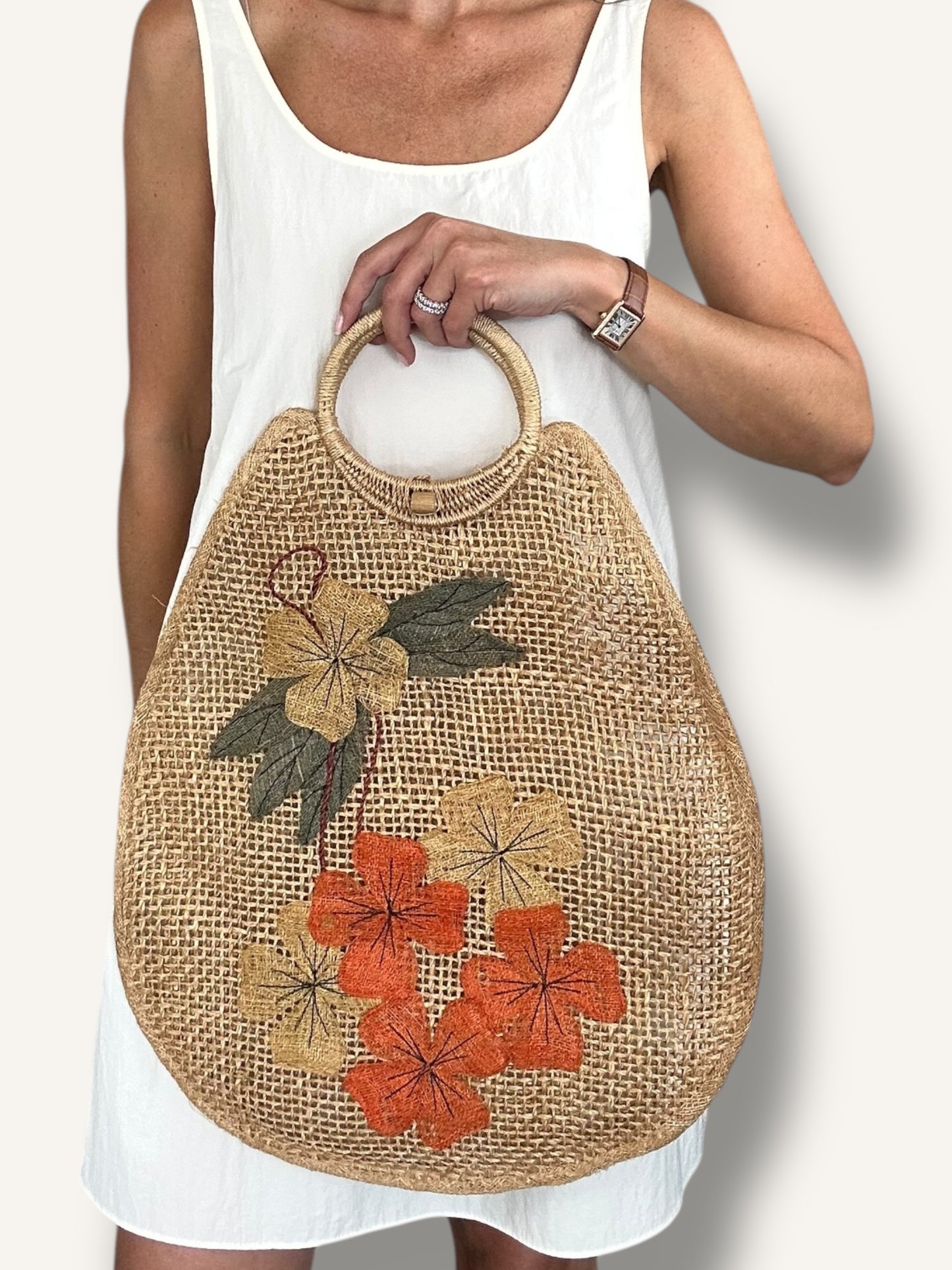 Woven straw bag