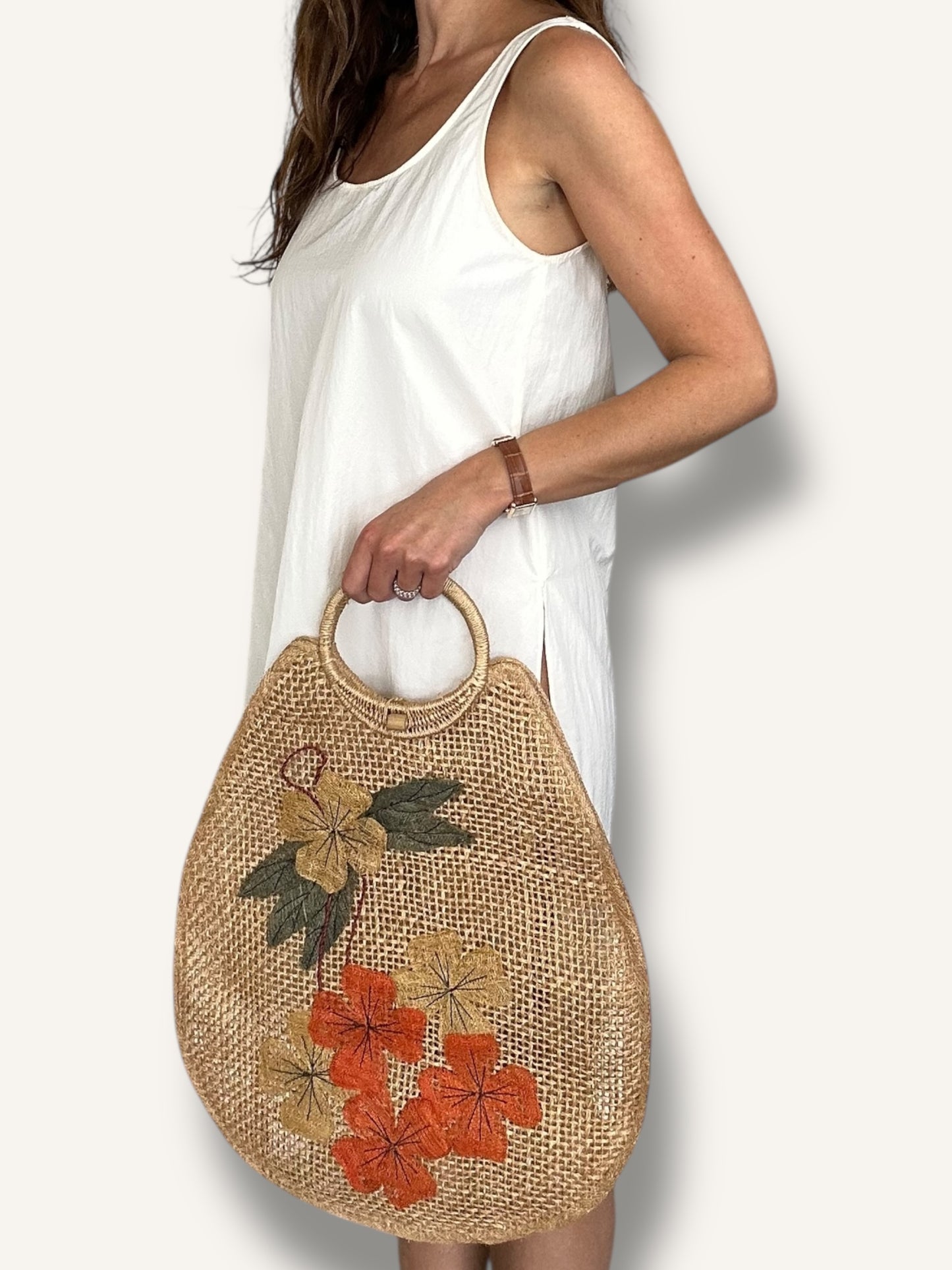 Woven straw bag