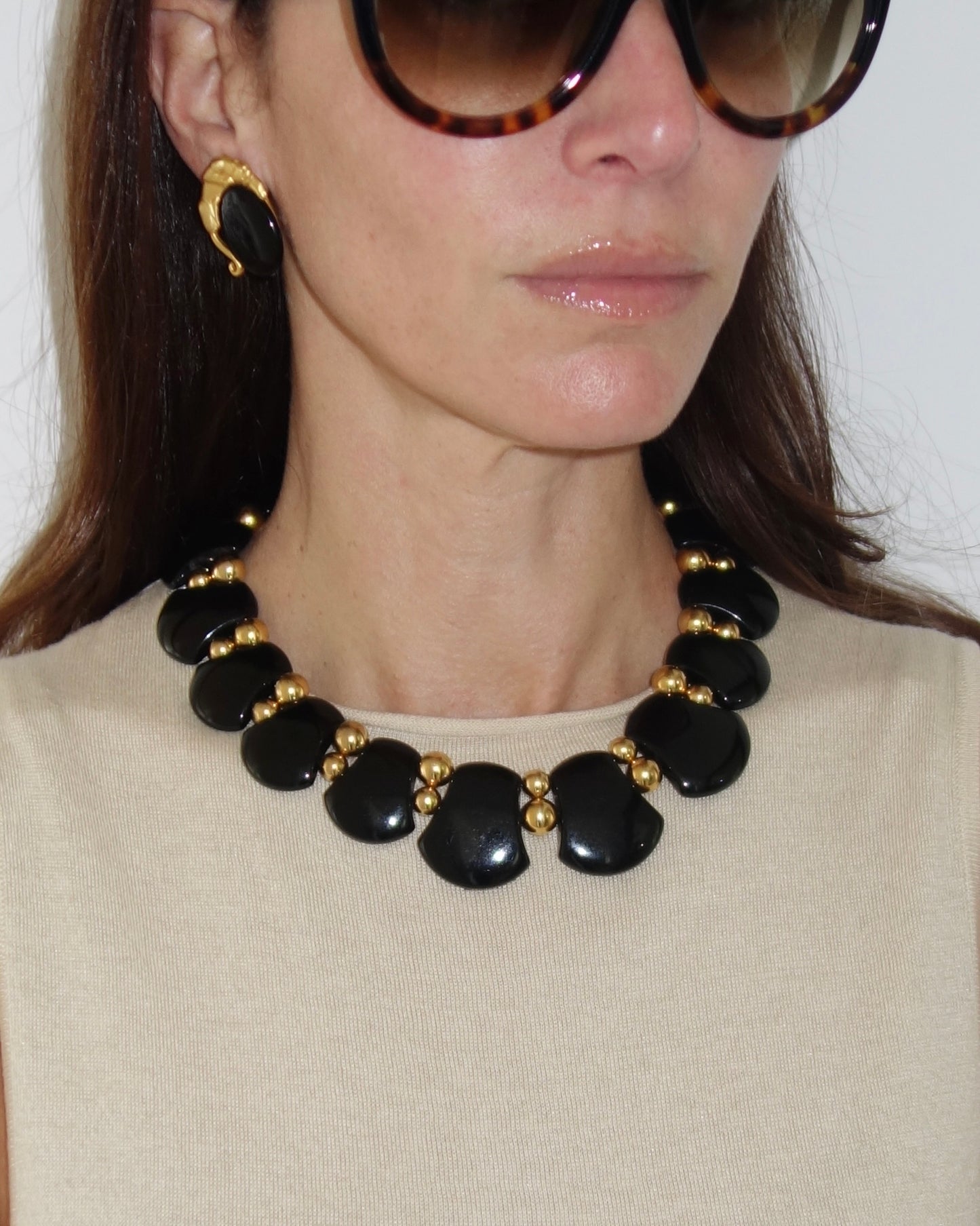 Glossy Black Chocker