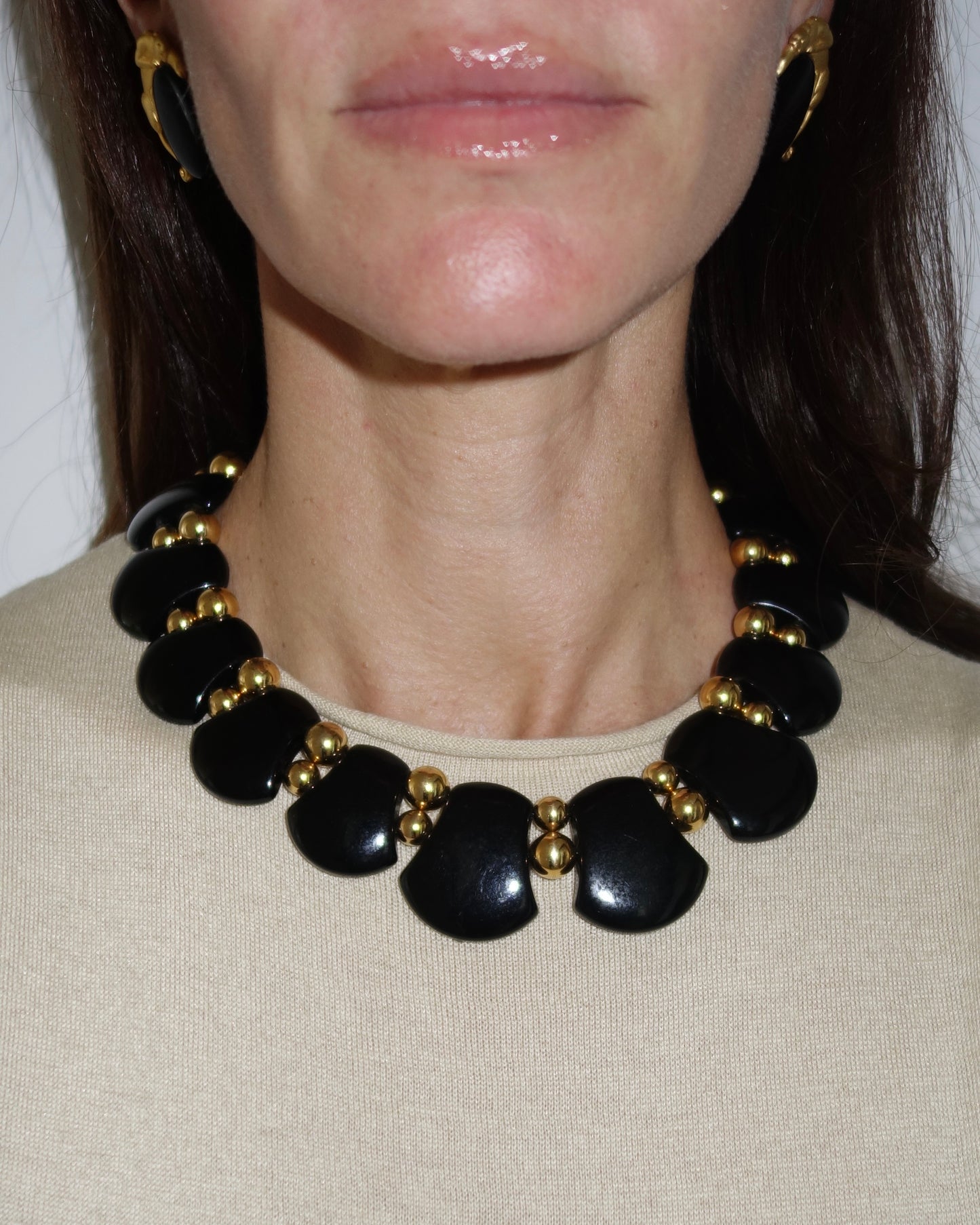 Glossy Black Chocker
