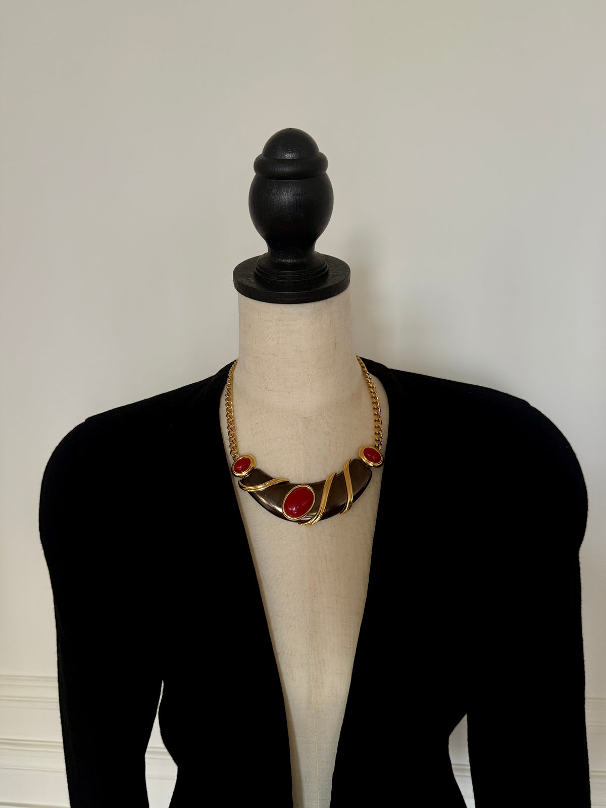 Monet Cabochon Necklace
