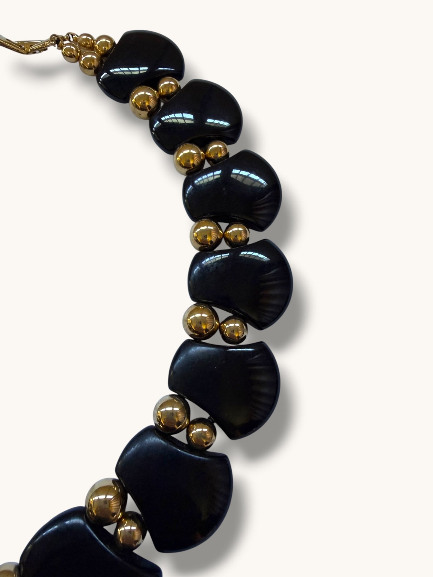 Glossy Black Chocker